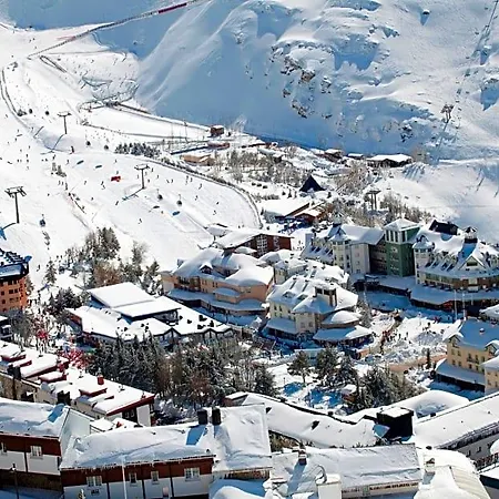 3000 *